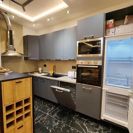 Kruna アパート *